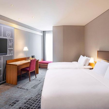 Hotel Ibis Ambassador Myeongdong à Séoul Extérieur photo