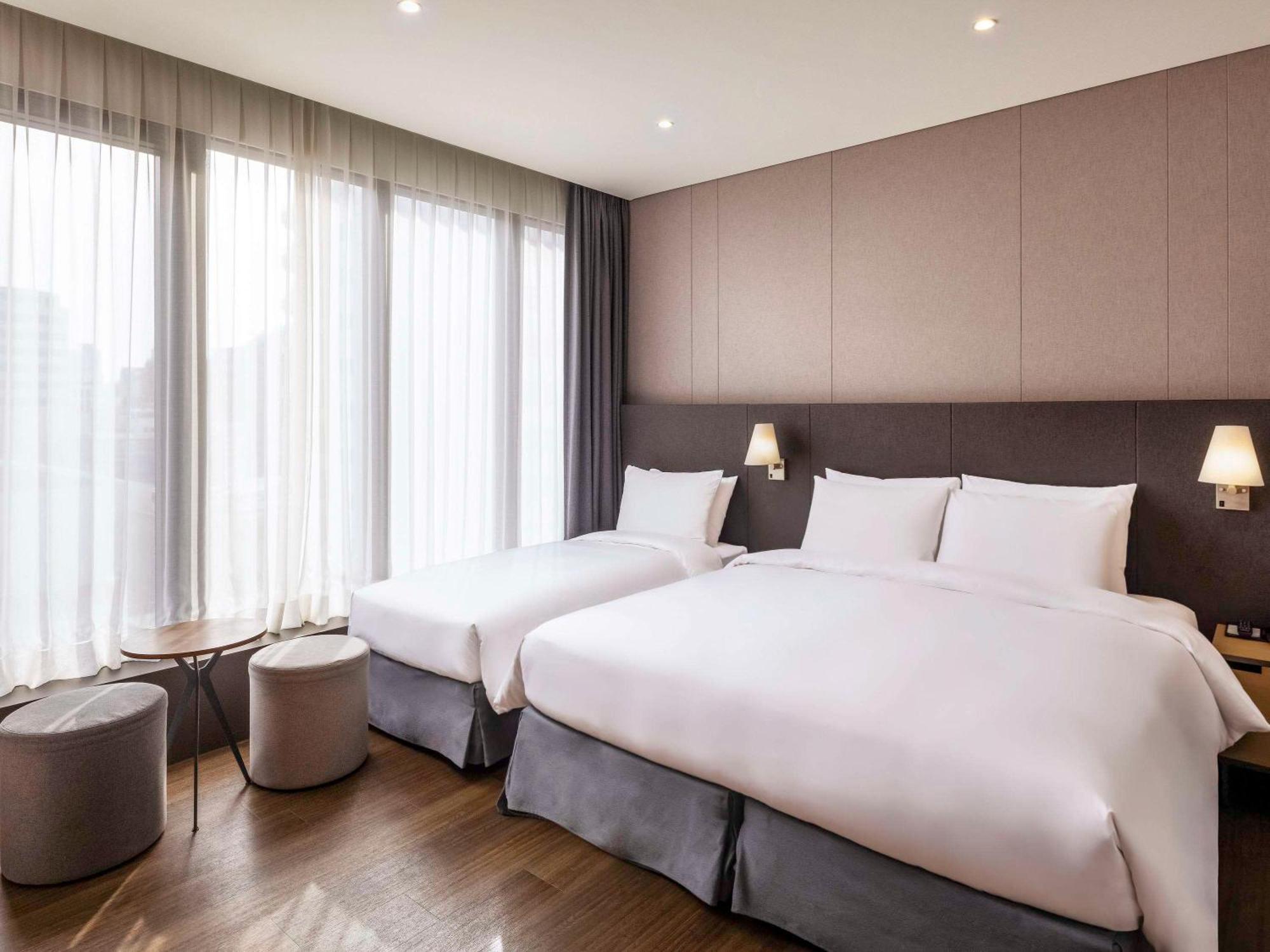 Hotel Ibis Ambassador Myeongdong à Séoul Extérieur photo
