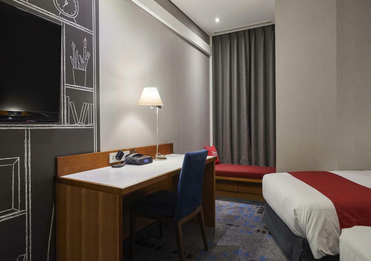 Hotel Ibis Ambassador Myeongdong à Séoul Extérieur photo